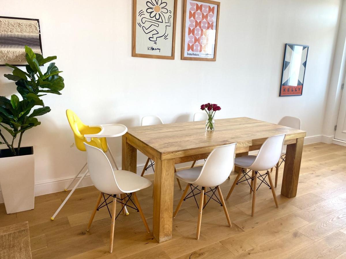 Stunning 2 Bed Apartment Sea Views And Parking ワージング エクステリア 写真