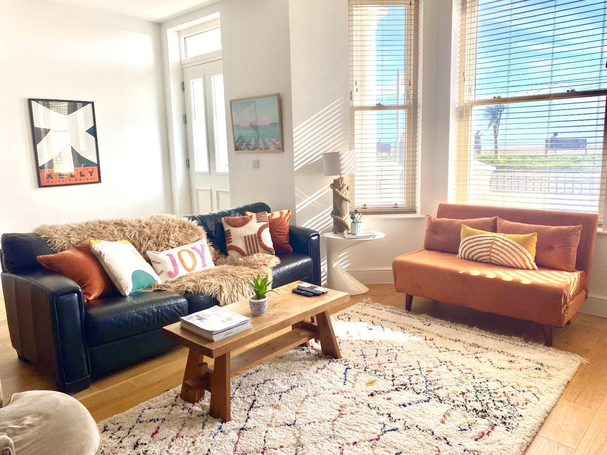 Stunning 2 Bed Apartment Sea Views And Parking ワージング エクステリア 写真