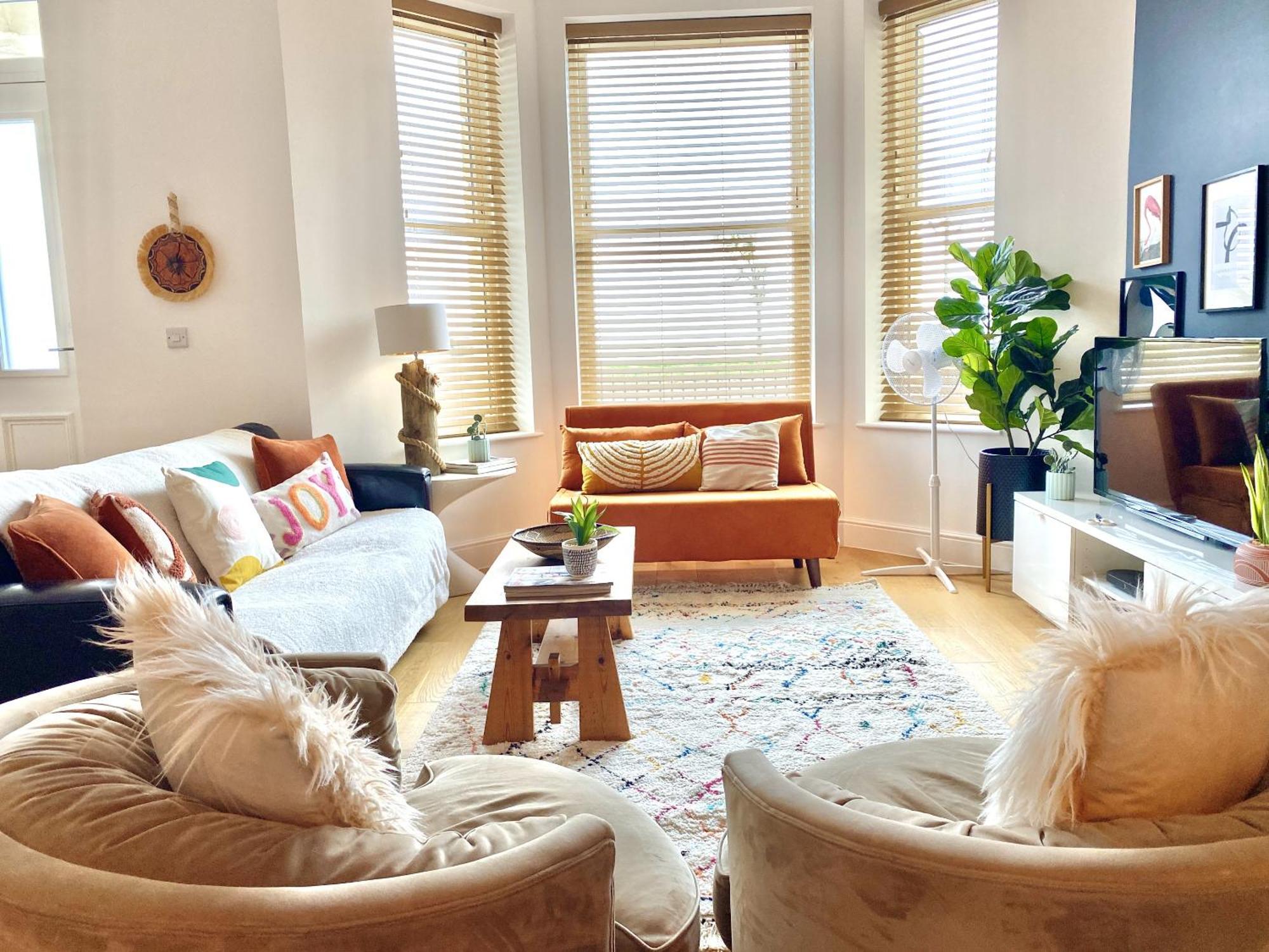 Stunning 2 Bed Apartment Sea Views And Parking ワージング エクステリア 写真